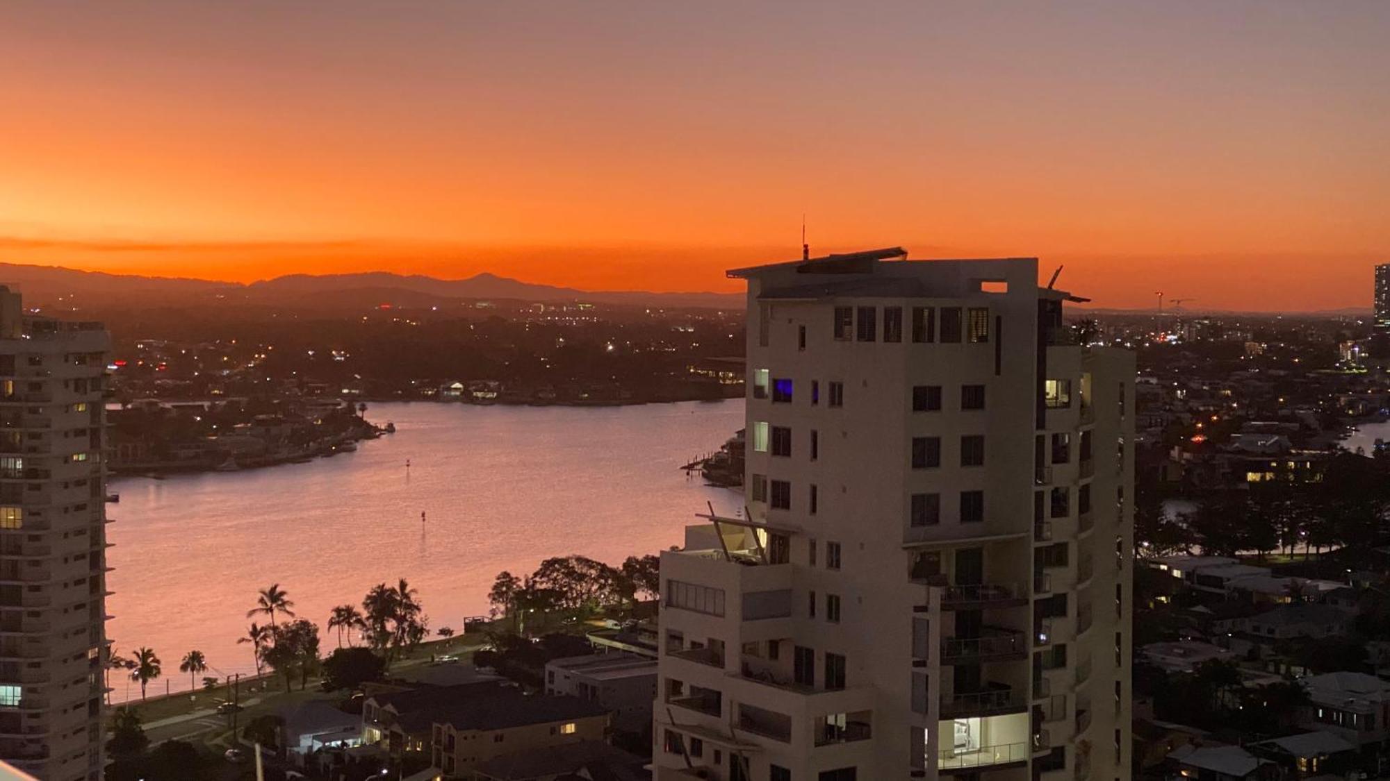 Solaire Apartments Gold Coast Ngoại thất bức ảnh